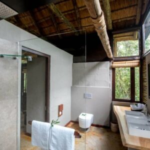 Royal Thonga Safari Lodge