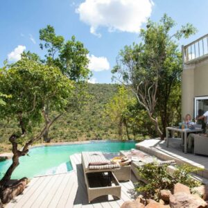 Clifftop Exclusive Safari Hideaway