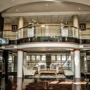 Riverside Hotel & Spa