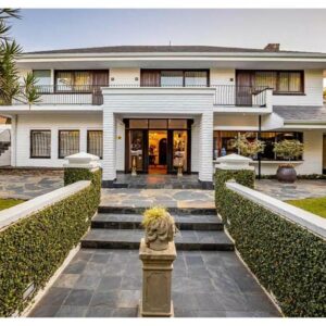 Sheppard Boutique Hotel