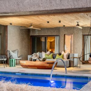 Sabi Sabi Earth Lodge